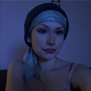 Meet your Posher, Alisha